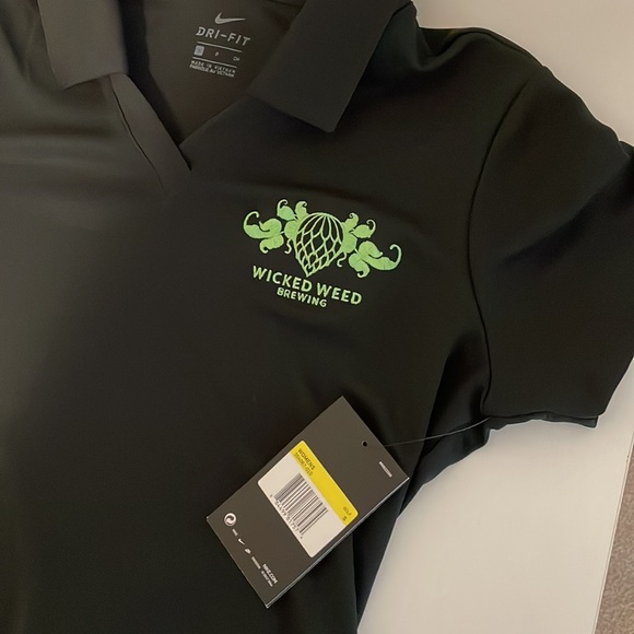 Nike dry fit, collard t shirt Wicked weed brewing - Picture 2 of 3